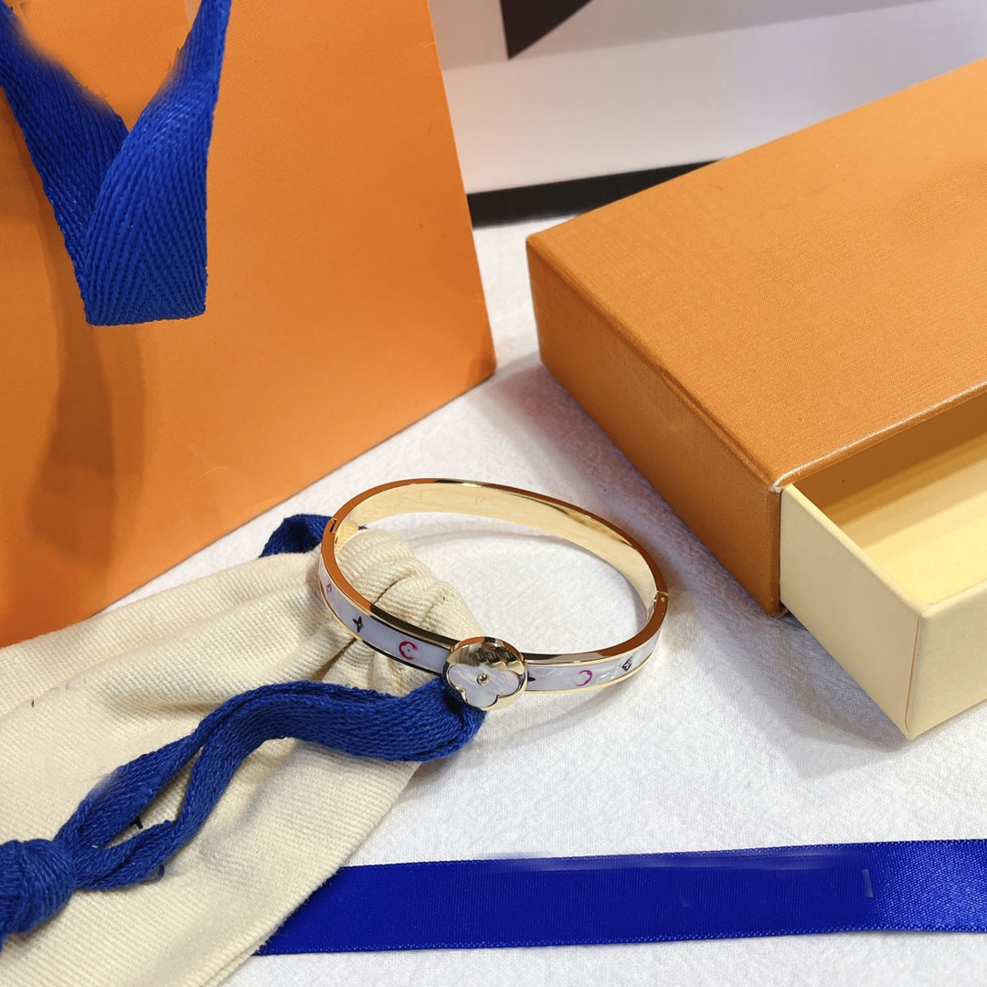 

18k Gold Bangle Bracelet Luxury Brand Designers Letter Stainless Steel Fashion Women Flower Drip Oil Pattern Couple Party Jewellery Gift S291