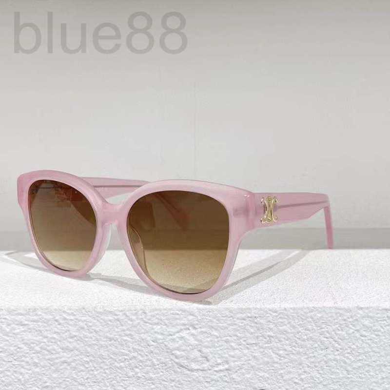 

Sunglasses designer Net red star same arc de Triomphe cl40204f wind cat eye personality sunglasses ZUSB
