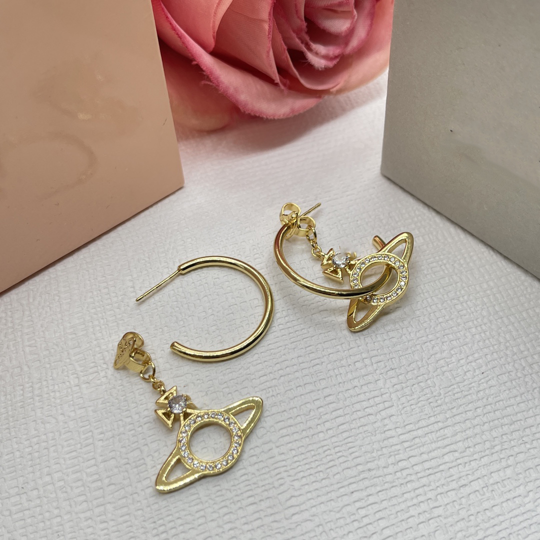 

Designer Stud Earrings Vivian Luxury Women Fashion Jewelry Earing Metal Pearl Earring cjeweler Westwood Woman 654DWewdswe