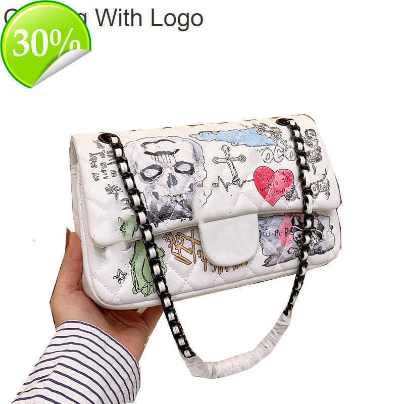 

Bag channel Print CC White Handbags Diamond Womens Black Love Classic Skulls Leather Graffiti Shoulder Acrylic Hardware Turn Buckle Chain Crossbody Sacoche Design