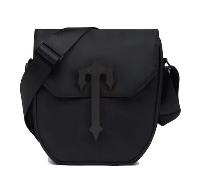 

2023 IRONGATE T Crossbody Bag UK London Fashion Handbag Waterproof Bags Trapstar Luxury Designer Bag Fashion sports messenger bag college bag AAA, 1#black