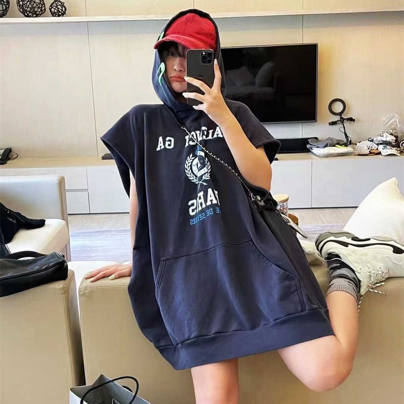 

designer's new men's and women's short sleeved sportswear set Shirt High Version New Luxury Heavy Industry Washing Water 1917 Crown Wheat Head Sleeveless, Dark blue