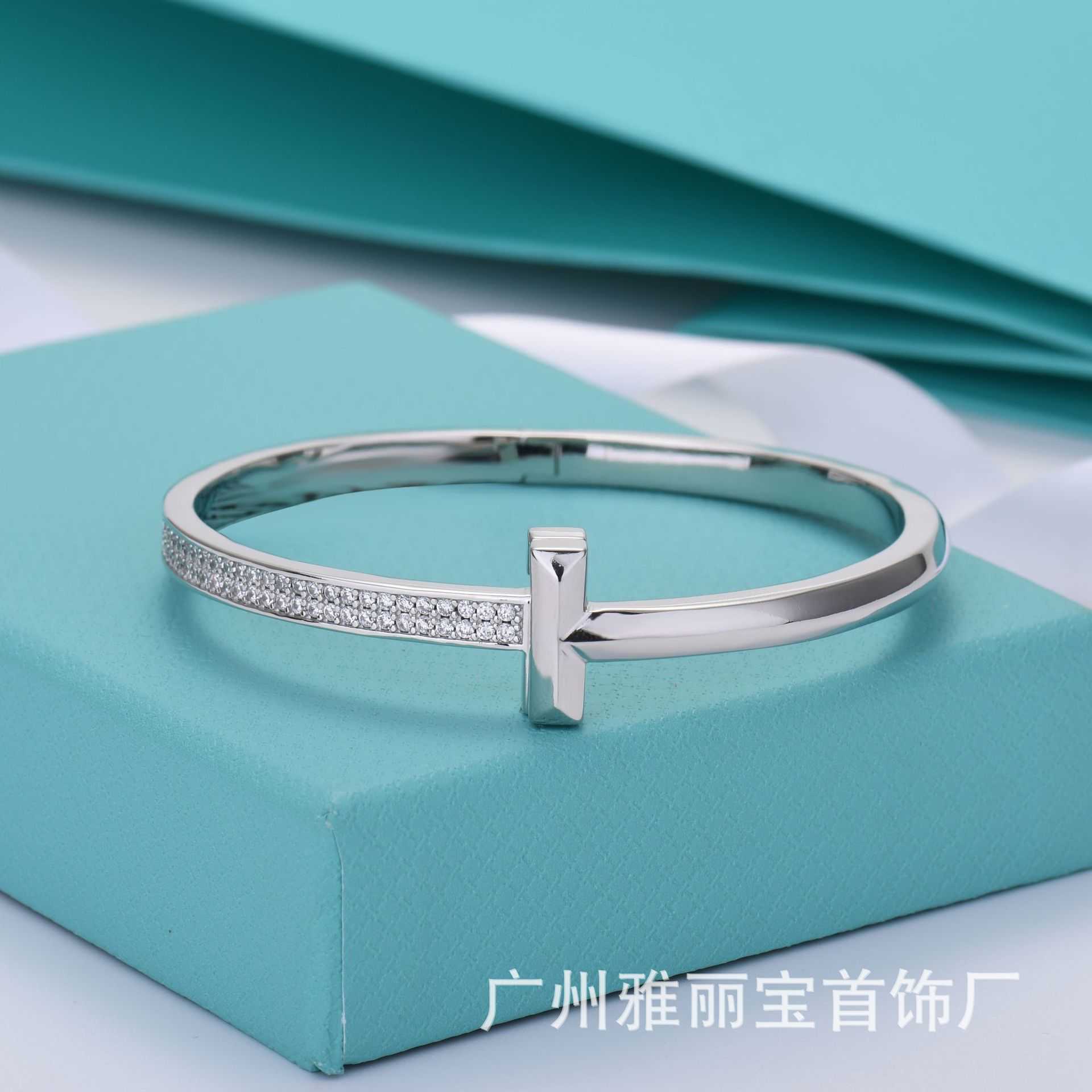 

Designer High version Tiffay T1 wide two row diamond bracelet female 925 pure silver plated with 18K gold exquisite and fashionable T letter Bracelet