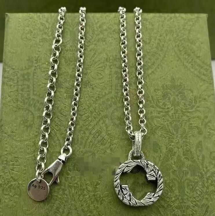 

Style Luxury Designer Letter Pendant Necklaces GGity Gold Plated Pearl Rhinestone Sweater Necklace for Women Wedding Party Jewelry Accessories