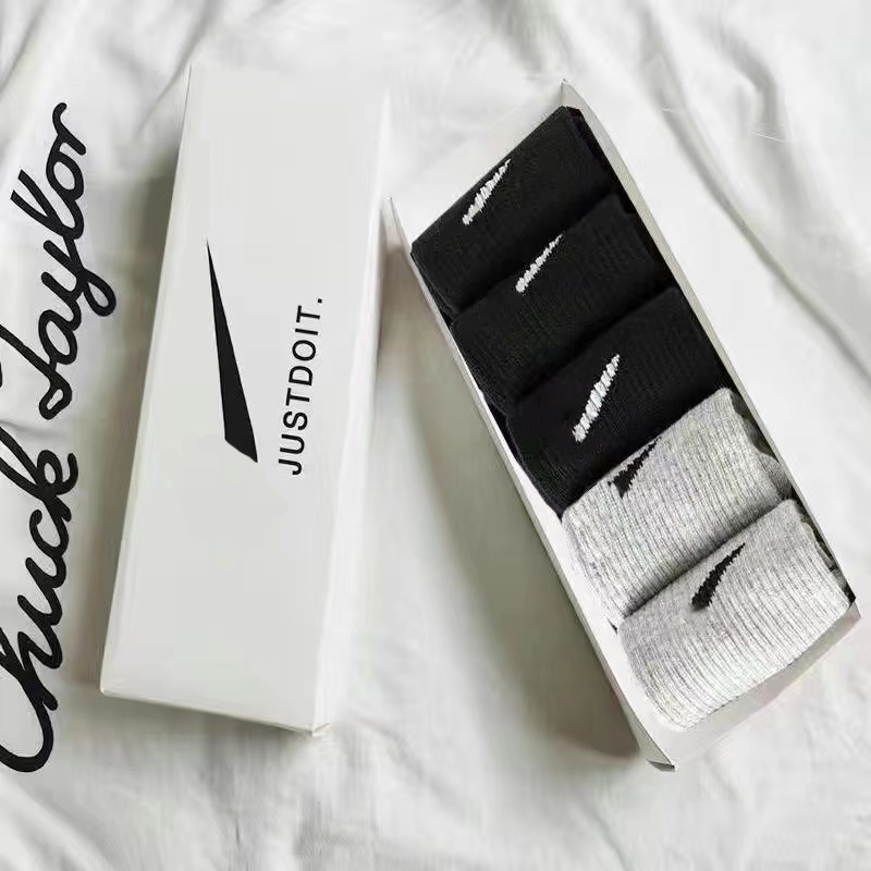 

2023Fashion Women Men Socks High Quality Letter Breathable Cotton Wholesale calzino jogging Basketball football sports sock ANFN tech fleeces with Gift Box A1