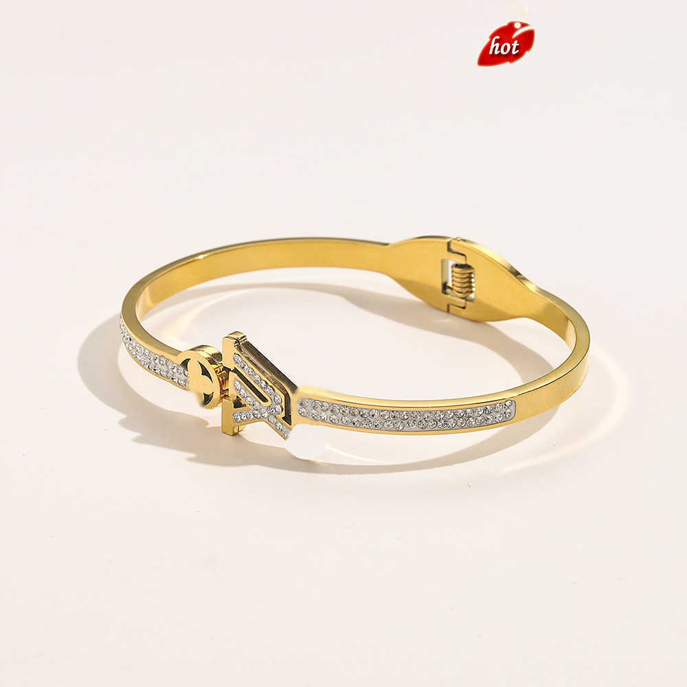 

Designer Branded Bracelets Women Bangle Luxury Designer Letter Bracelet Crystal 18K Gold Plated Stainless steel Wedding Lovers Gift Jewelry A6T7