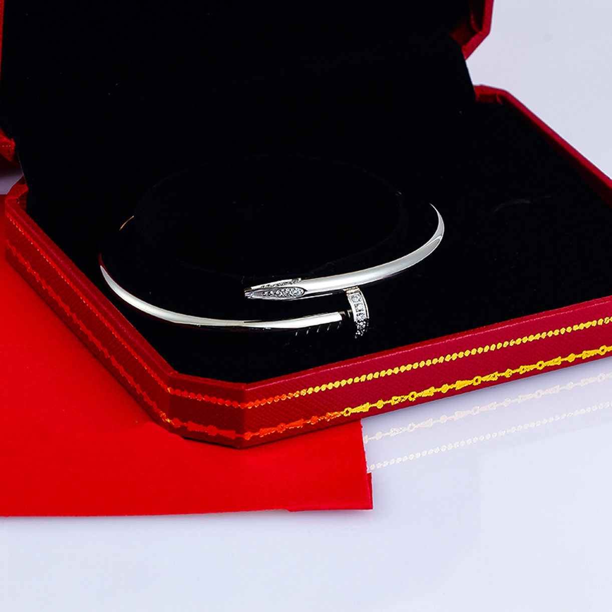 

Love Bracelets designer for women mens Bangles Best-selling simple head and tail with diamond titanium nail bracelet opening couple jewelry