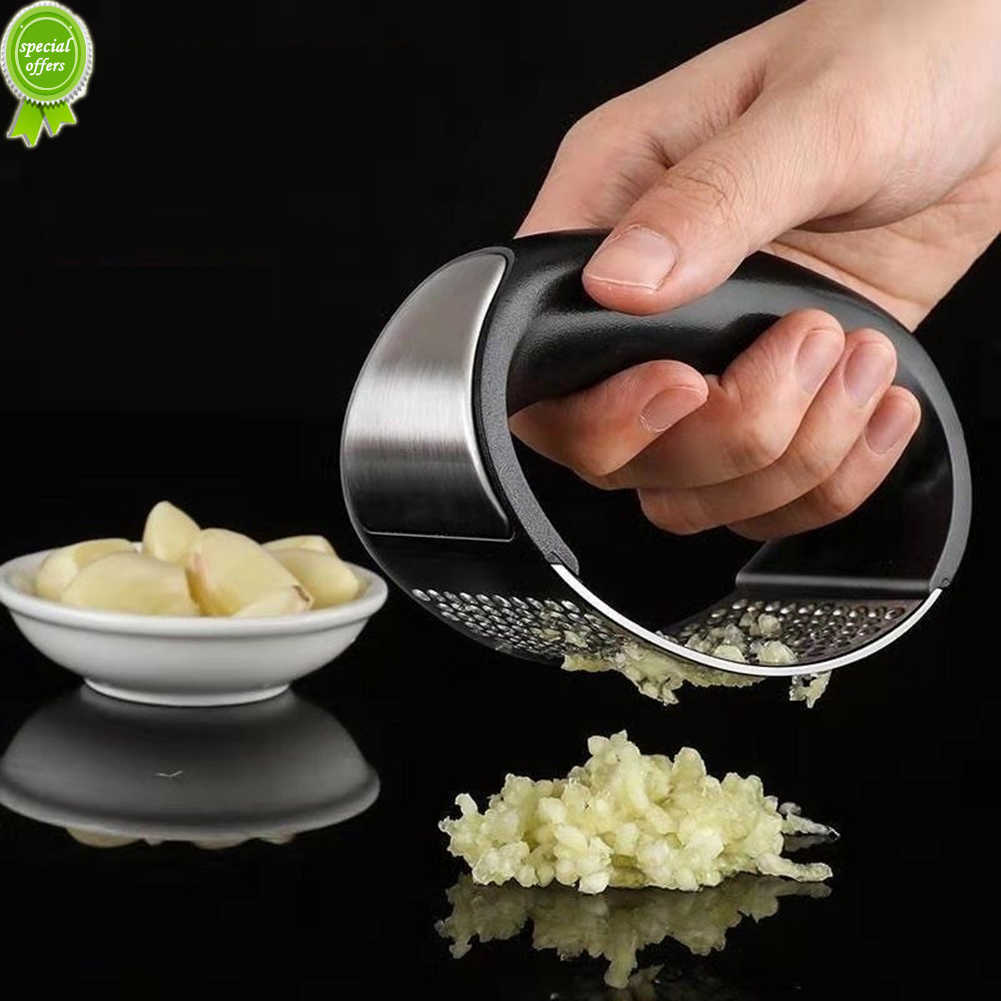 

New 1pc Stainless Steel Garlic Press Manual Garlic Mincer Chopping Garlic Tools arc Vegetable Kitchen Gadgets kitchen accessories