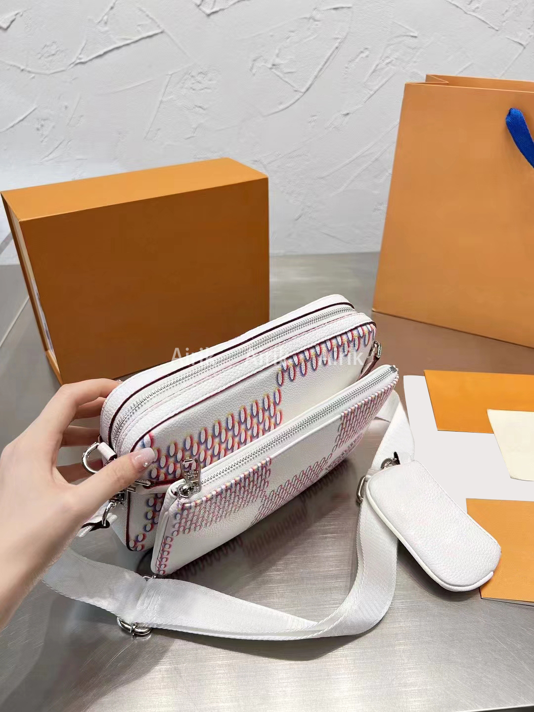 

Designer bags cross body yululuu N20665 chain luxury womens shoulder bags fashion with classic pattern letter handbag Wallet size 25*18.5*7, Pink