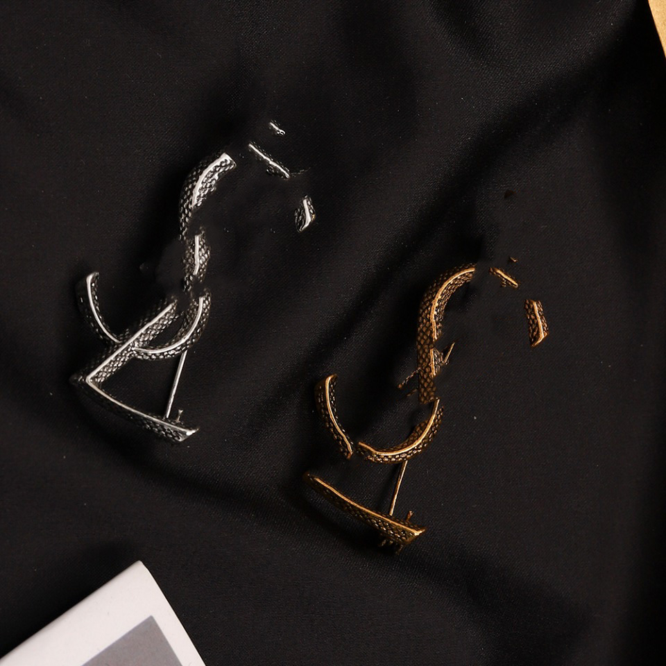 

Luxury Women Men Designer Brand Letter Brooches 18K Gold Plated Stainless Steel Jewelry Brooch Christmas Party Love Accessorie