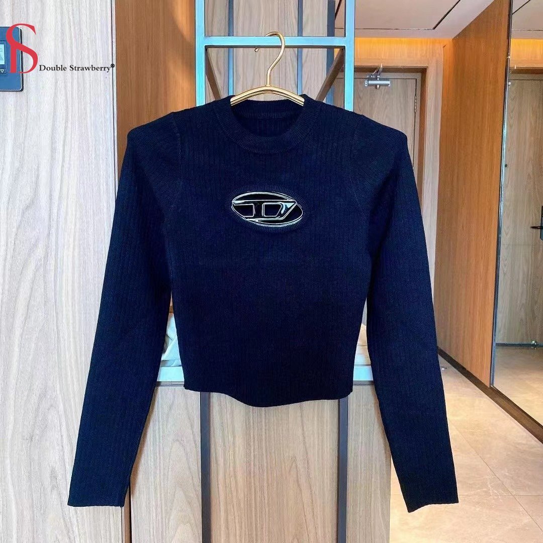 

Women's TShirt Bottomed Tshirt Dword Metal Hollow Knitwear Women's Early Autumn Design Feeling Slim Tight Thin Top 230410, Black