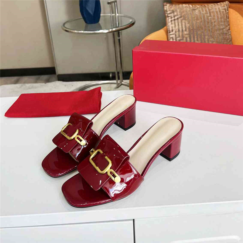 

Fashion Women's Sandals 2023 Valentinoity Luxury Brand Letter Logo Summer Women's High Heels Men's Casual Student Flats 06-06