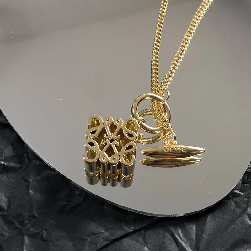 

2022 nail Bangle Designer Bracelets Love Bracelet Jewelry Luxury Letter Pendant L Bracelet For Women Gold Charm Earring Wedding, Golden