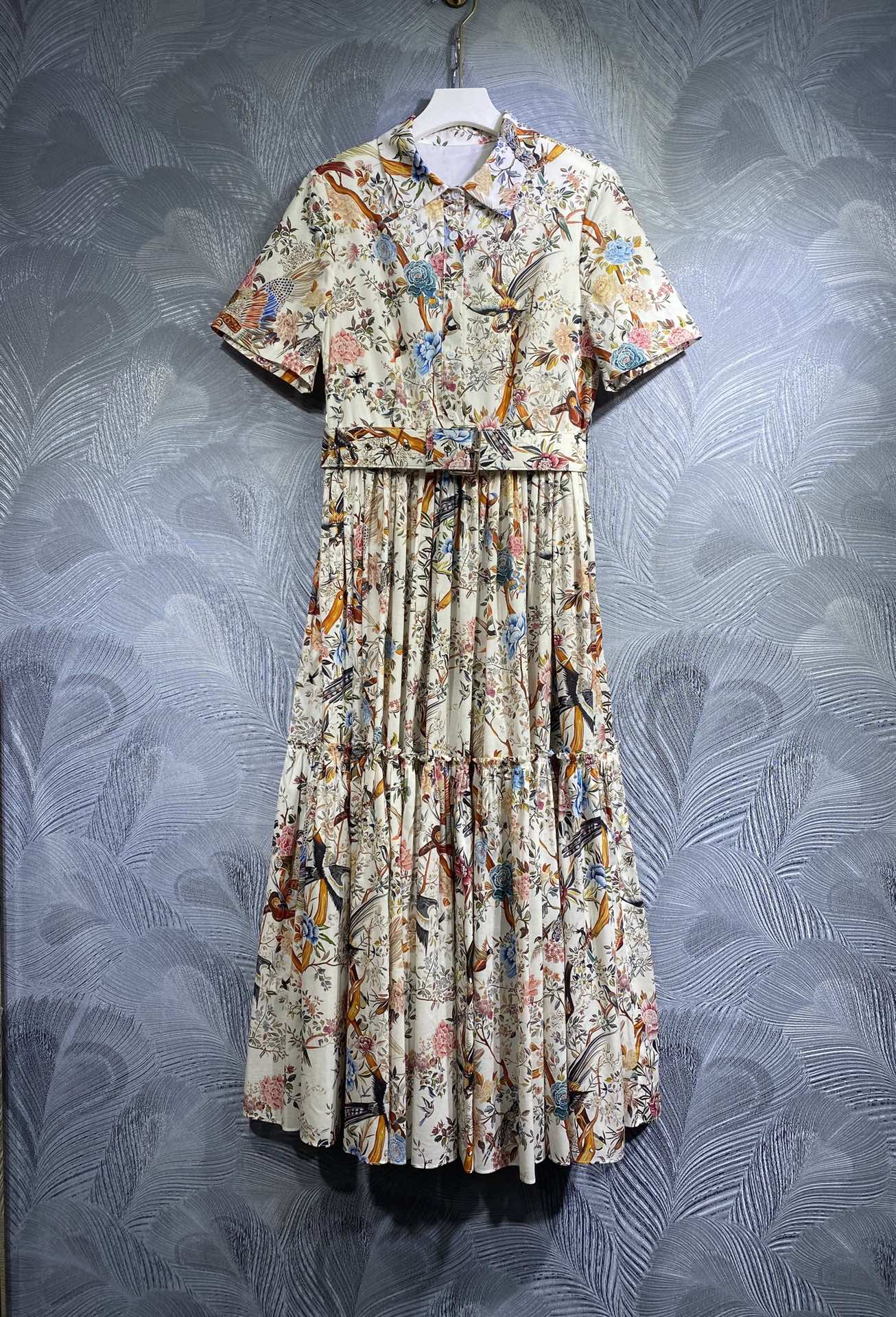 

Summer European and American retro dress temperament short sleeved lapel waistband shows thin print elegant long skirt, Multi