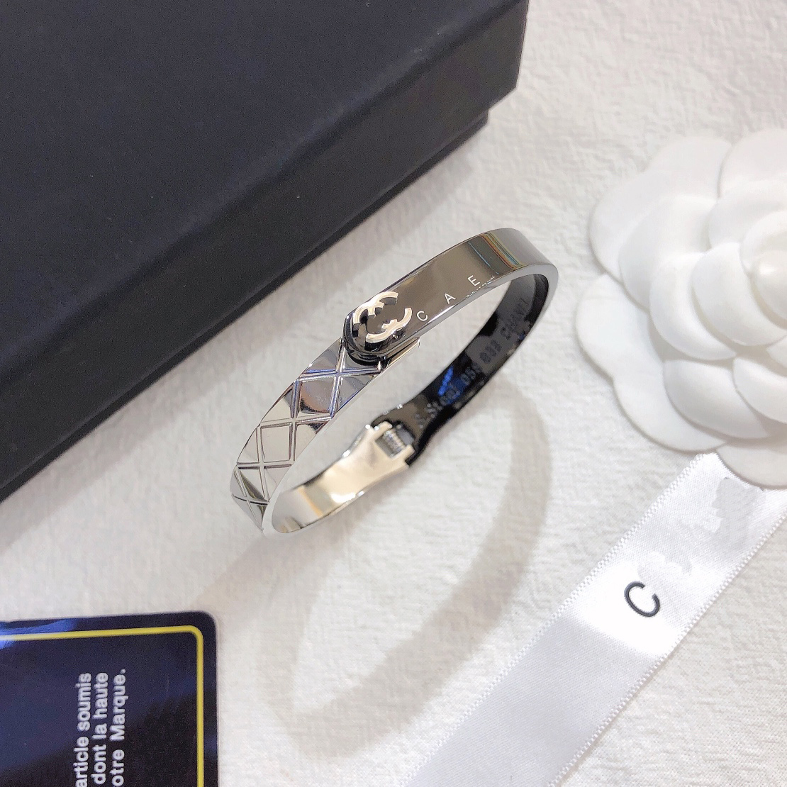 

Designer Bangle Bracelet 925 Silver Women's Charm Bracelet Fashion Black Vintage Cuff Bracelet Spring Romantic Princess Jewelry Bracelet Family Love Gift