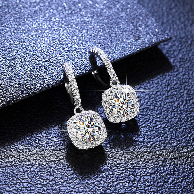 

Stud Classic Mosant Diamond earrings 925 lb sterling silver 1 Ct Lovely sweet romantic anniversary gift for women 230410