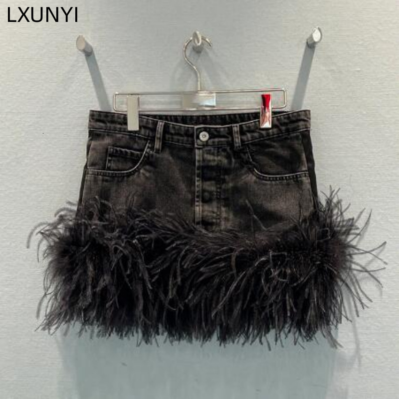 

Skirts LXUNYI High Waist Denim Skirt Women Fashion Vintage Sexy Feather Patchwork Mini Short Jean Skirts Ladies Runway Mini Skirt 230410, Black