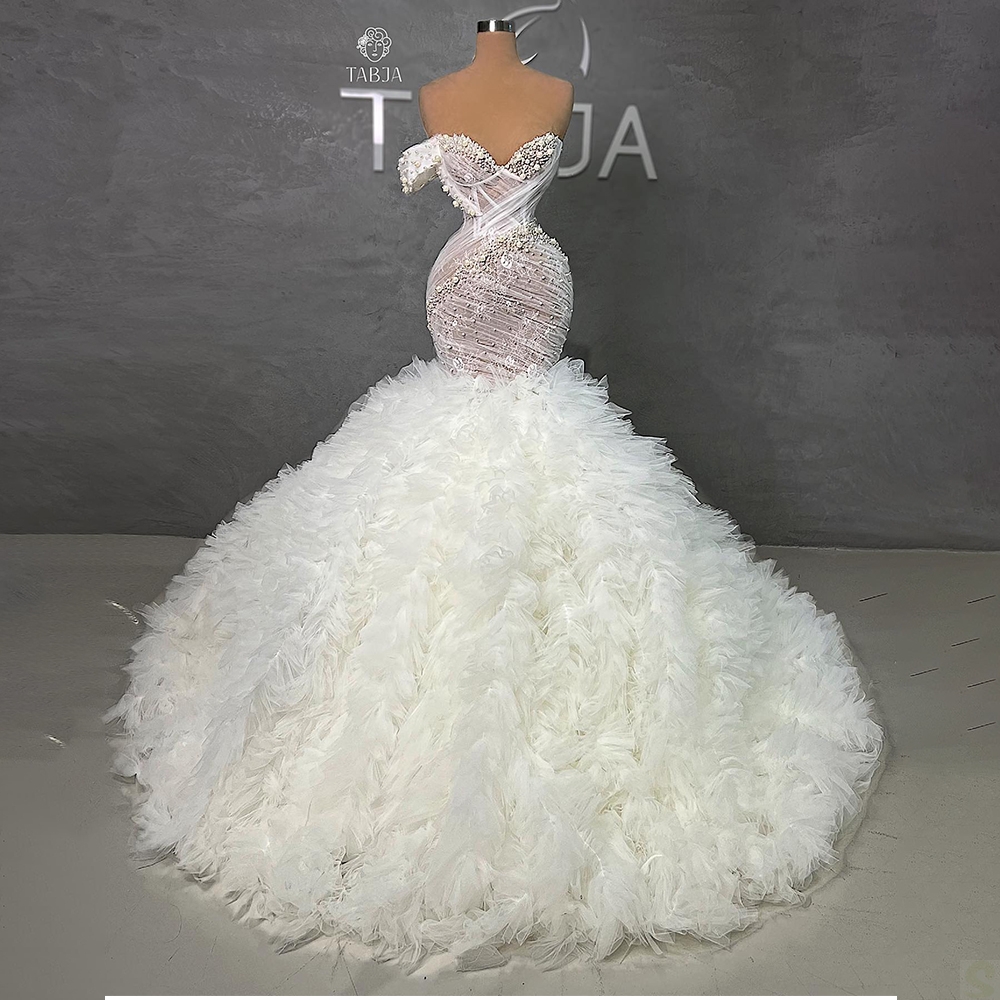 

Gorgeous Mermaid Wedding Dresses Sweetheart Pearls on Tulle Feathers Zipper Layered Up Gown Floor Length Custom Made Plus Size Bridal Gown Vestidos De Novia, Same as image