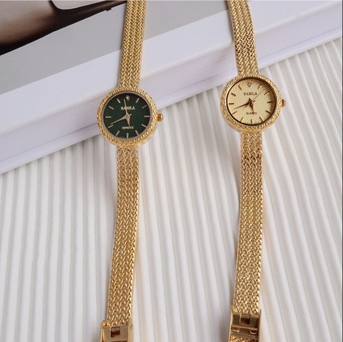

Women s Watches women s wristwatch Vintage Gold Bracelet Watch woven strap round dial temperament send lover wife 230410, Green