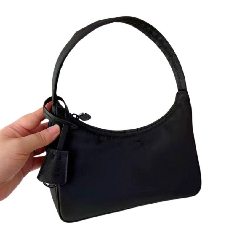 

2023 Hort Designer Shoulder Bag Classic Triangle Label Underarm Bag Luxury Fashion Nylon TOTE Purse Makeup Bag 20cm, Clear