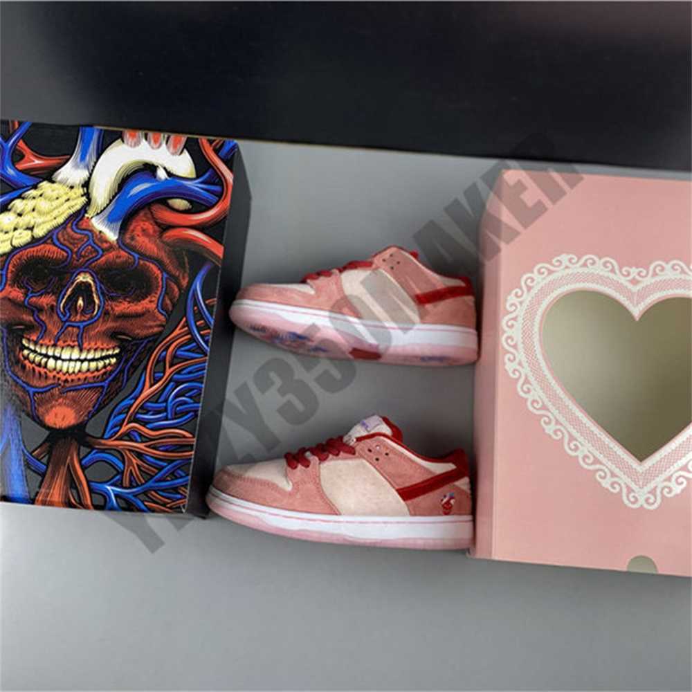 

Shoes low Valentines Day StrangeLove pink Skateboard Men Women Comfortable Man Womans Trainer Sneakers CT2552-800 nikes dunks 68KO, Valentine's day