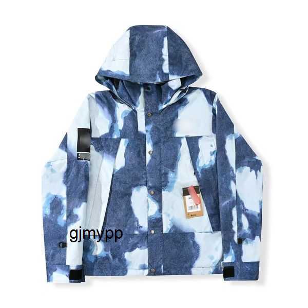 

Men's Jackets Outdoor hiking spring and autumn men's same technology windproof waterproof functional jacket hard shell capsule charging 93PU7