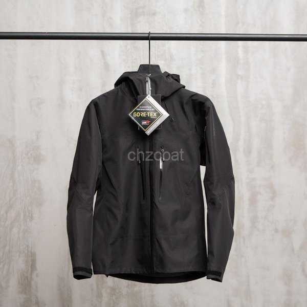 

Jackets 2022 Men's ARC Three-Layer Outdoor Waterproof Jacket For Men GORE-TEXPRO SV Male Casual Hiking Coat Clothing 5 IMML, Arc red