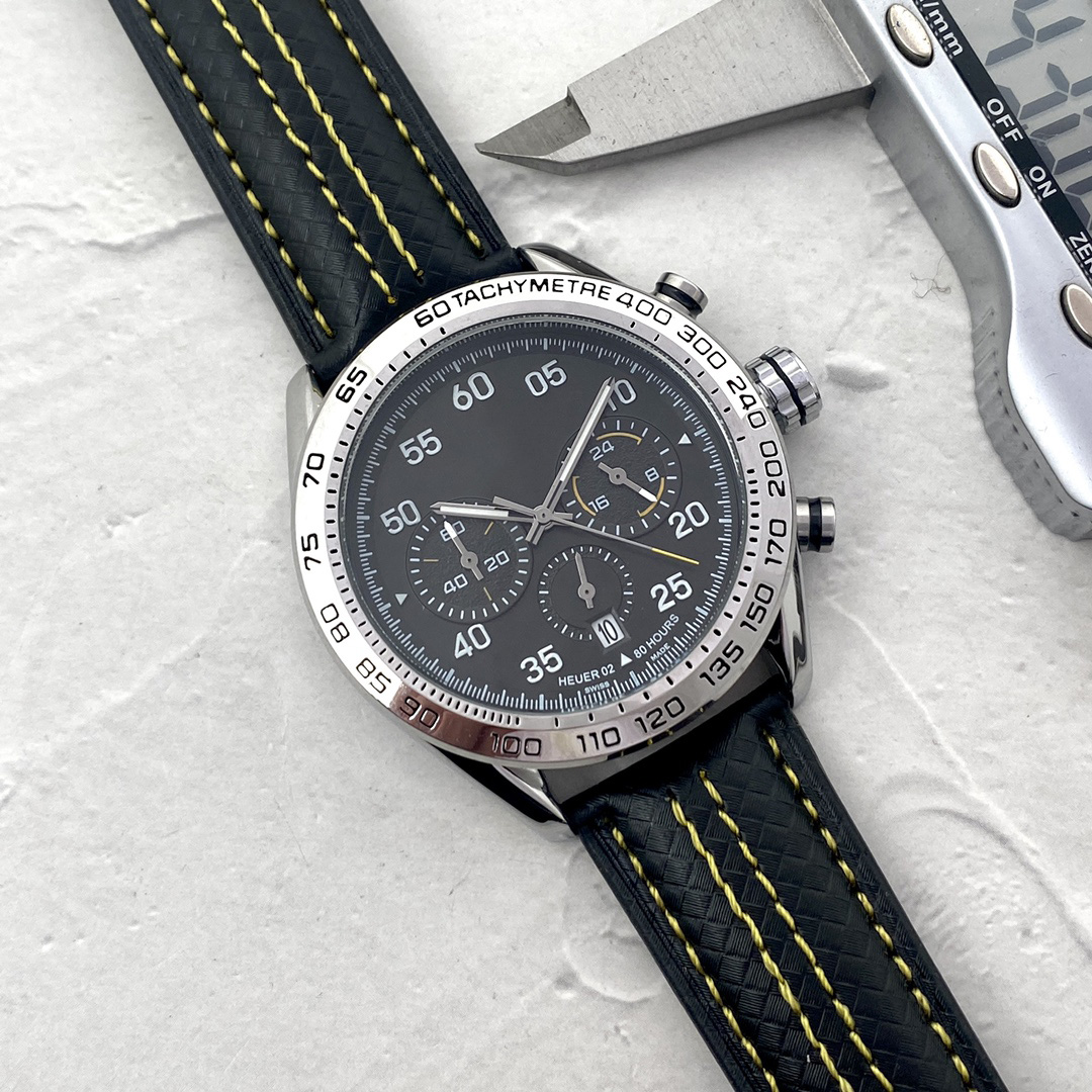 

Top Mens Watches All Dial Work Quartz Movement Chronograph Racing Watch for Men Leather Strap Sport Wristwatch Design Splash Waterproof Analog Clock Montre De Luxe