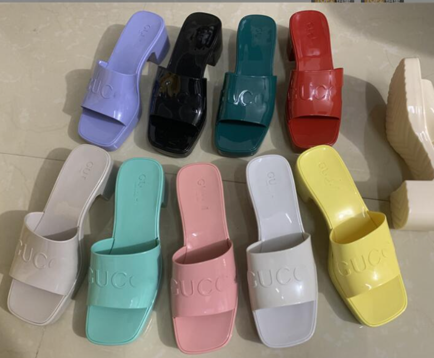 

Luxury Designer Women Slippers Chunky Rubber Slippers Jelly Sandals High Heels Sandal Summer Thick Bottom Slipper Beach Slides Alphabet Candy Colors Casual, 10
