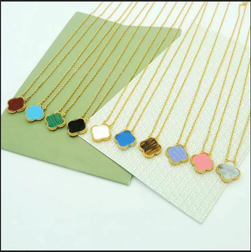 

Fashion Designer Brand Four Leaf Clover Pendant neckalce 18K Gold Clovers Necklaces for Girls Valentine's Day Love Gift 316L Stainless Steel Jewelry