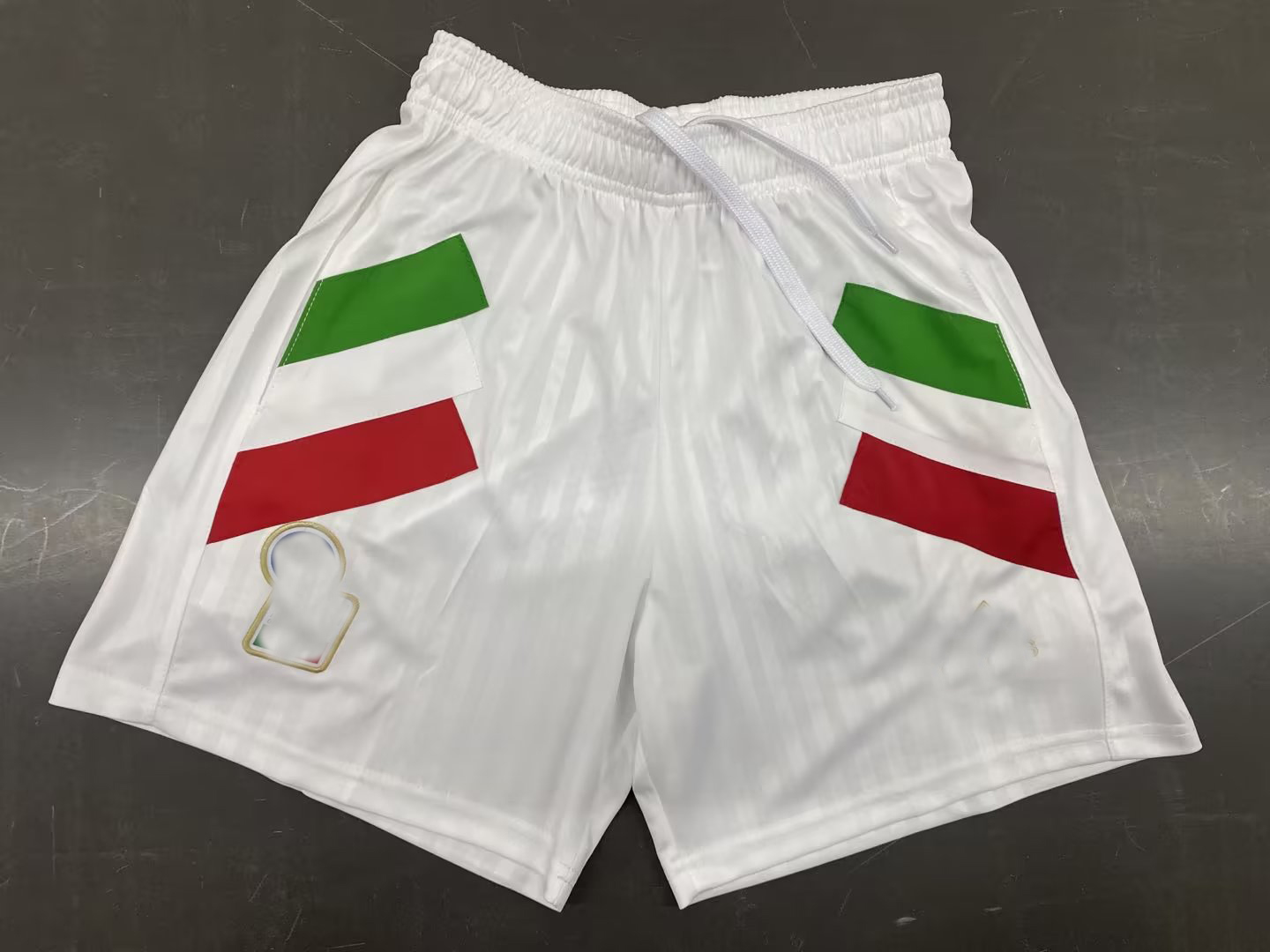 

1990 Italys Retro soccer shorts 90 Maldini Baggio Donadoni Schillaci Del Piero 2006 Pirlo Inzaghi buffon Cannavaro Materazzi Nesta football shirts, 90 retro italys