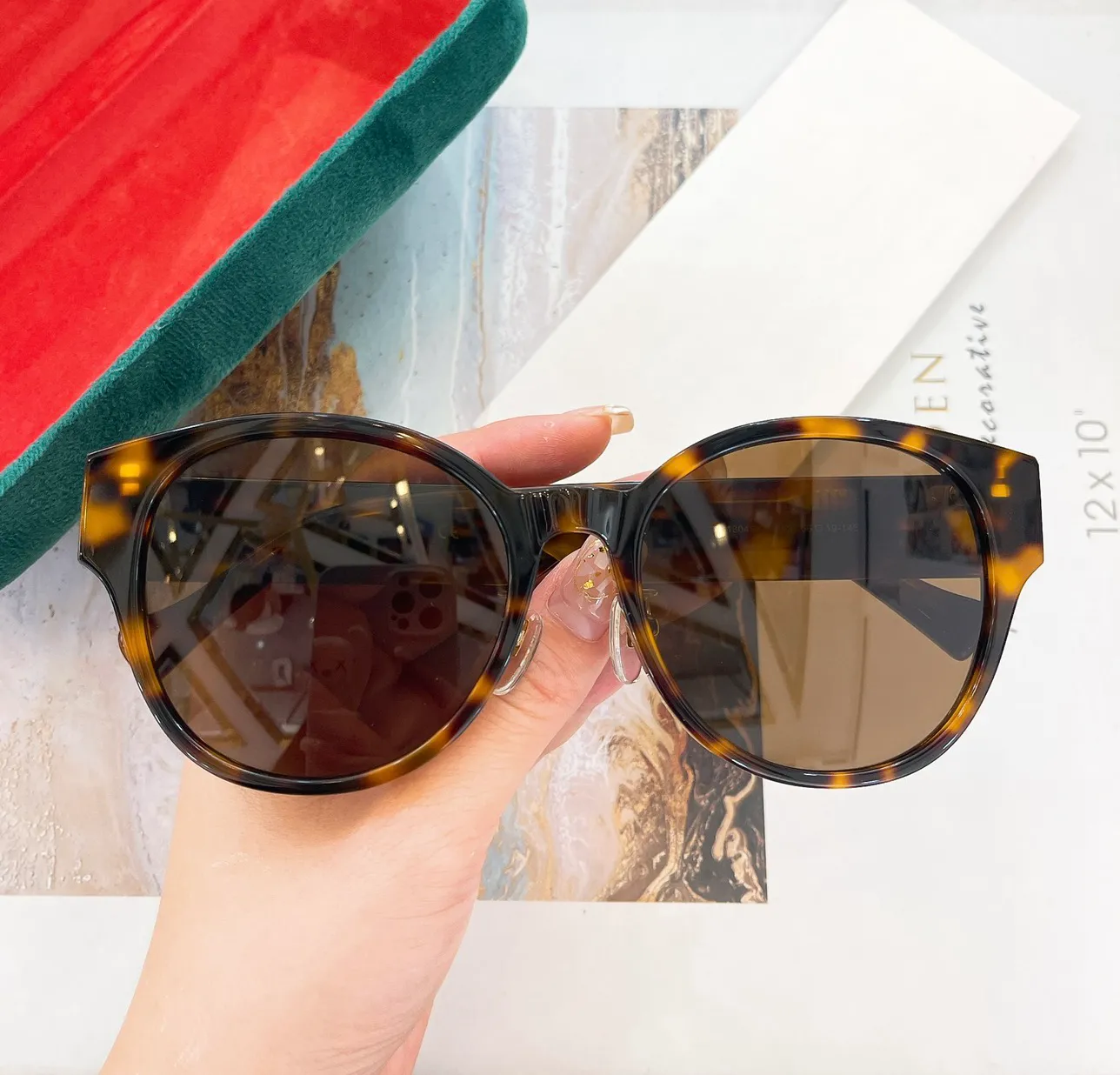 

1304 Black Grey Gradient Oval Sunglasses for Women Luxury Glasses Sunnies Designers Sunglasses Sonnenbrille Sun Shades UV400 Eyewear wth Box