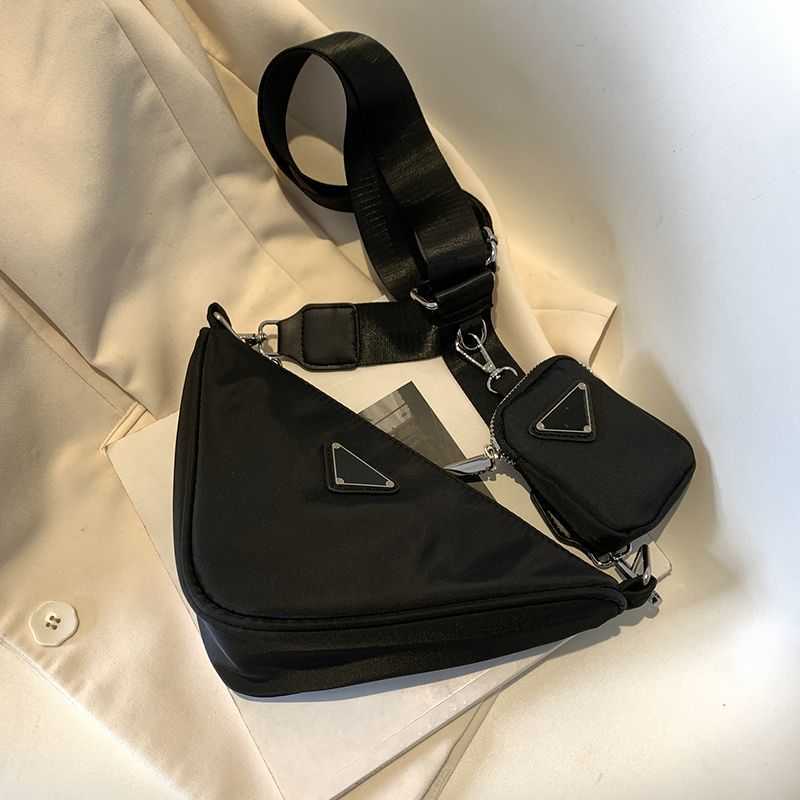 

Designer bag Casual and versatile ins small bag for women 2023 summer new Korean minority messenger bag popular triangle bag, Blue