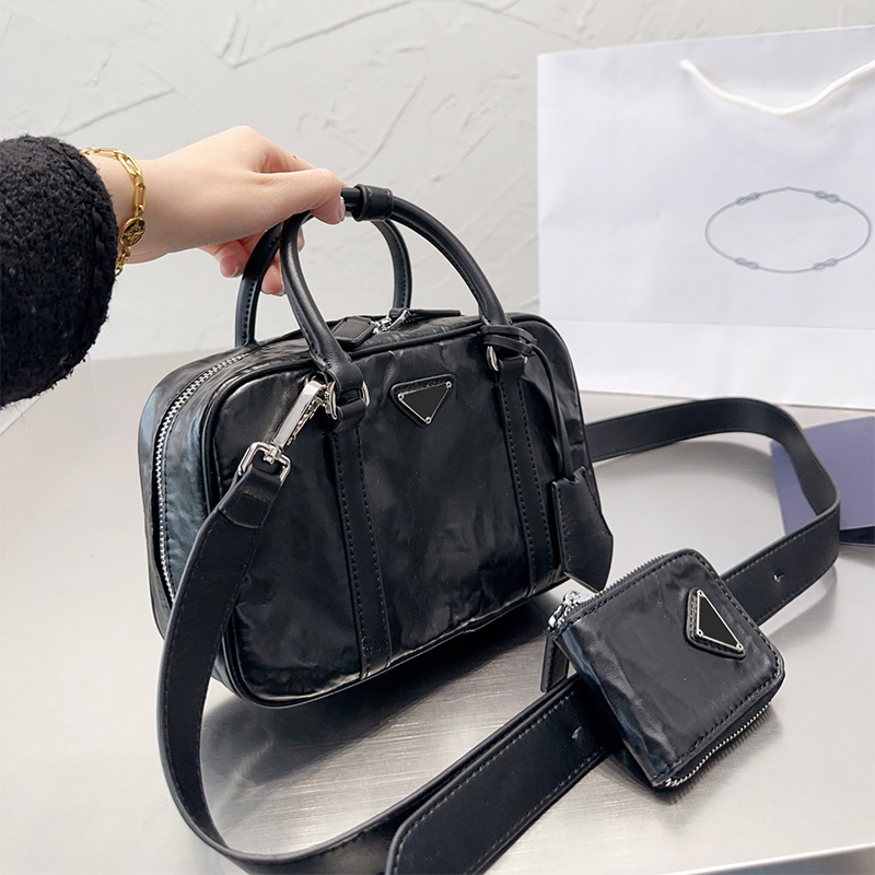 

Luxury designer bag tote bag handbag women Crossbody Shoulder handbags large capacity Luxury banquet Wallet fashion leisure Celebrities gift style very good, White + box