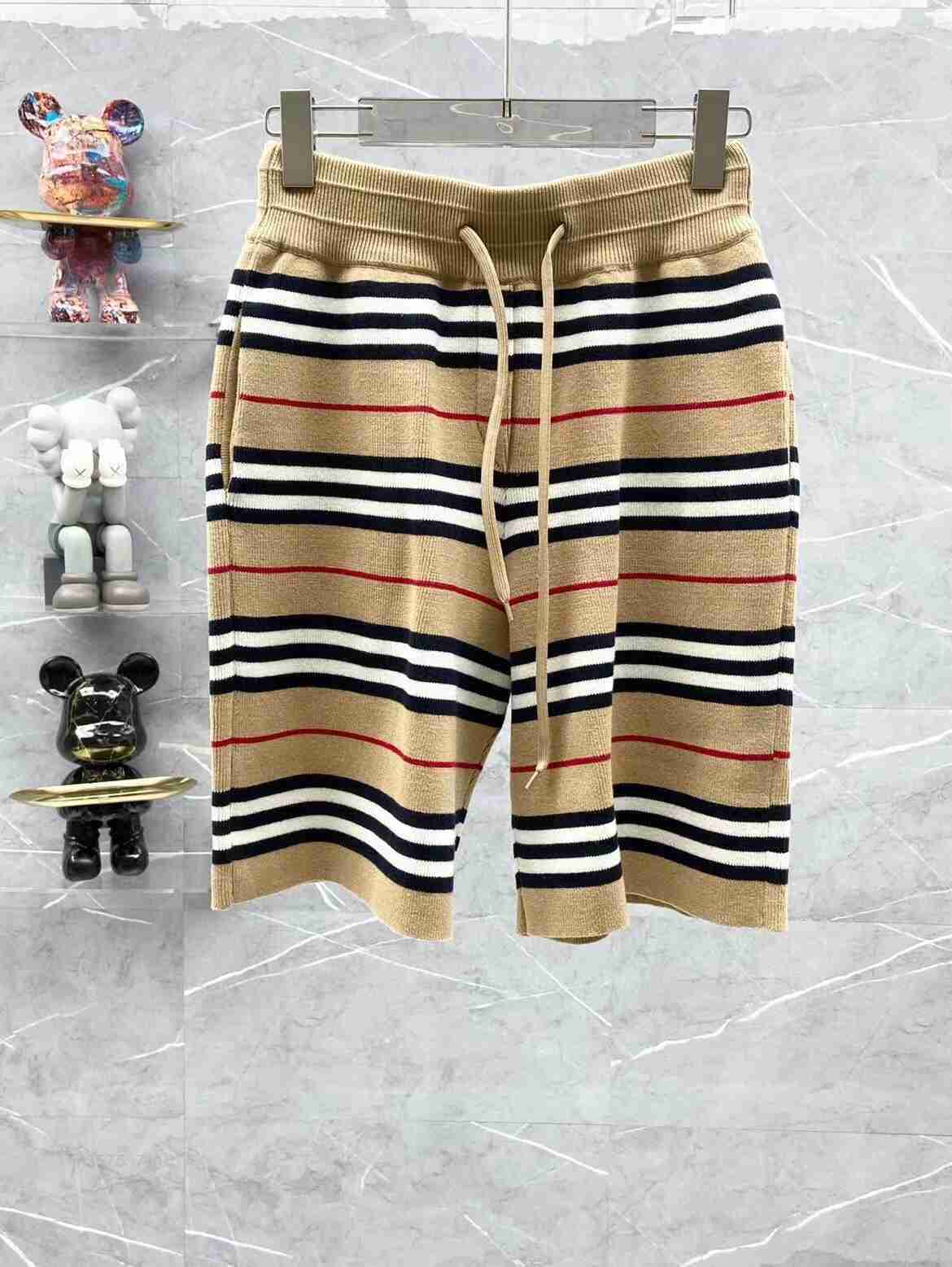 

2023 Men's Shorts Loose short casual fashion brand Style Hip Hop street style 3 colors Europe size s-xl, Beige