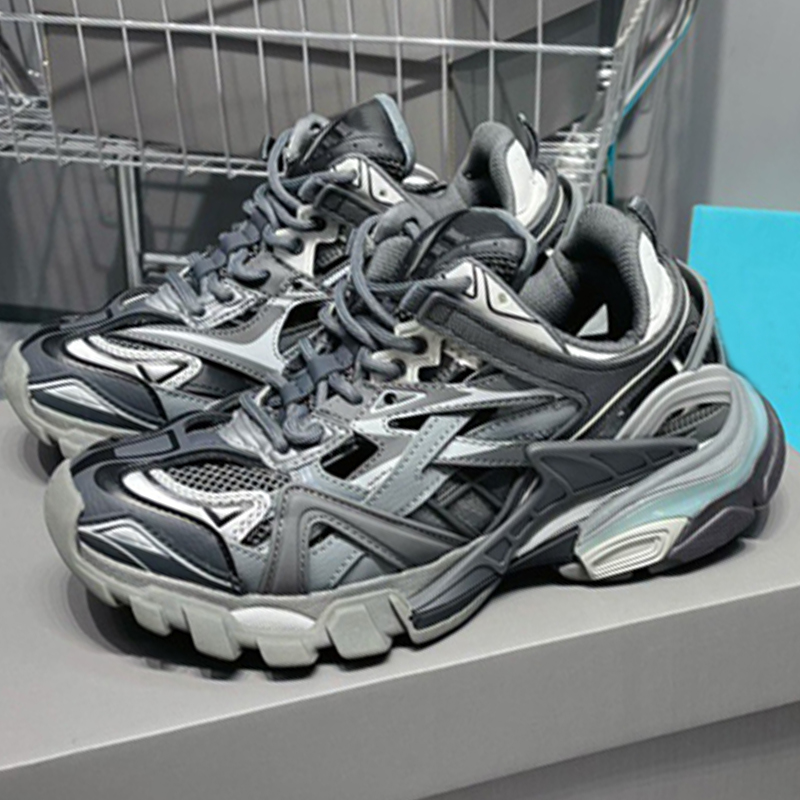 

Fashion Luxury Mens Womens Casual shoes Triple S Black Runner sneakers Black Green Jogging Chaussures Man18ss Sneakers Eur 35-46 With original box