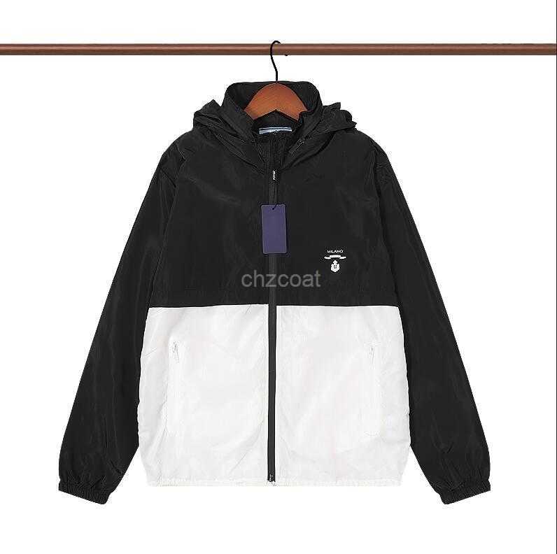 

Hip Mens Jacket Hop Windbreaker Fashion Thin Jacket Coats With Letters Inverted triangle Men Women Streetwear Waterproof Outerwear Coat High Quality WDKV, Box