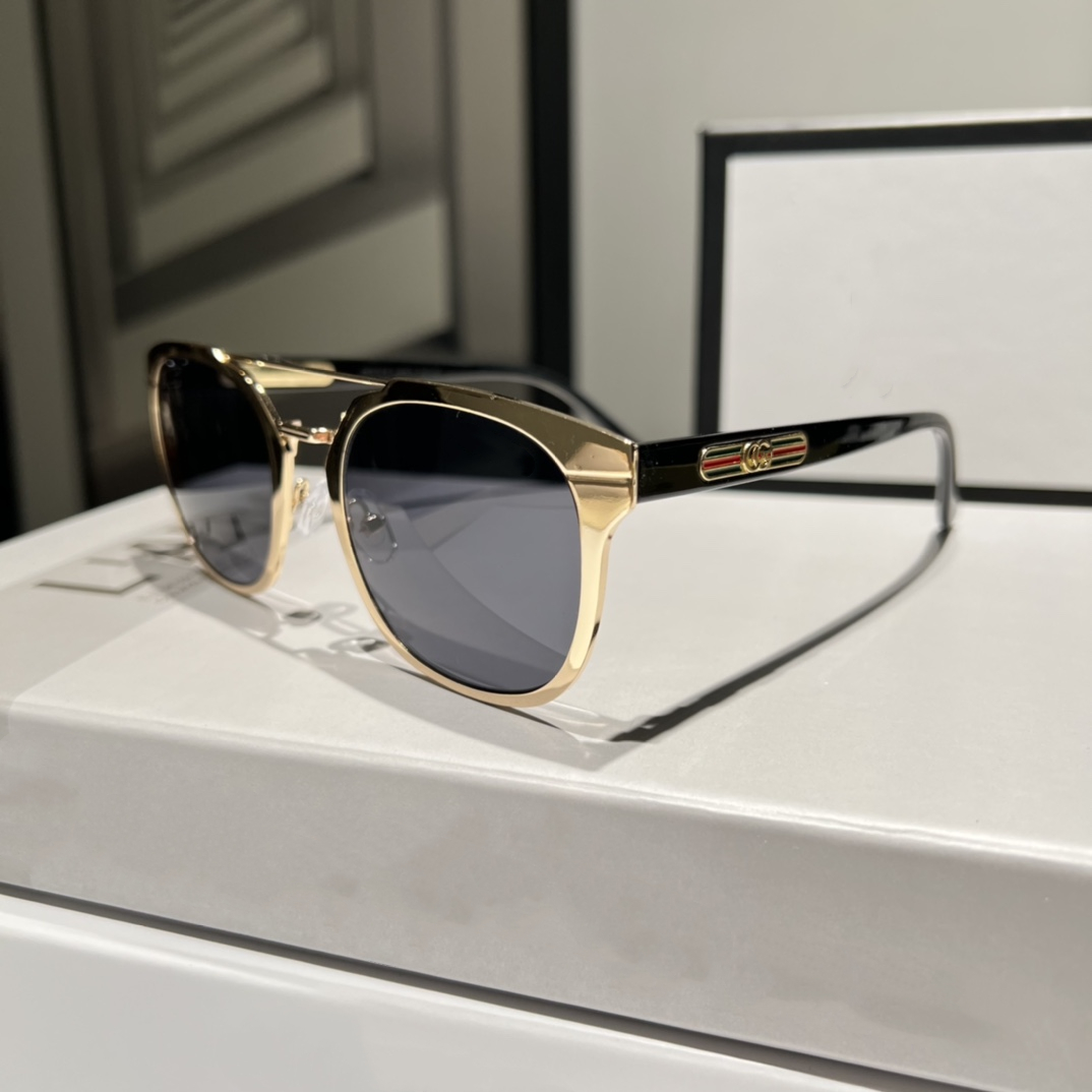 

Fashion Luxury designer Pilot Sunglasses for Men women Round Cyclone Metal Flour Gold Sunglasses glasses Outdoor Anti-Ultraviolet