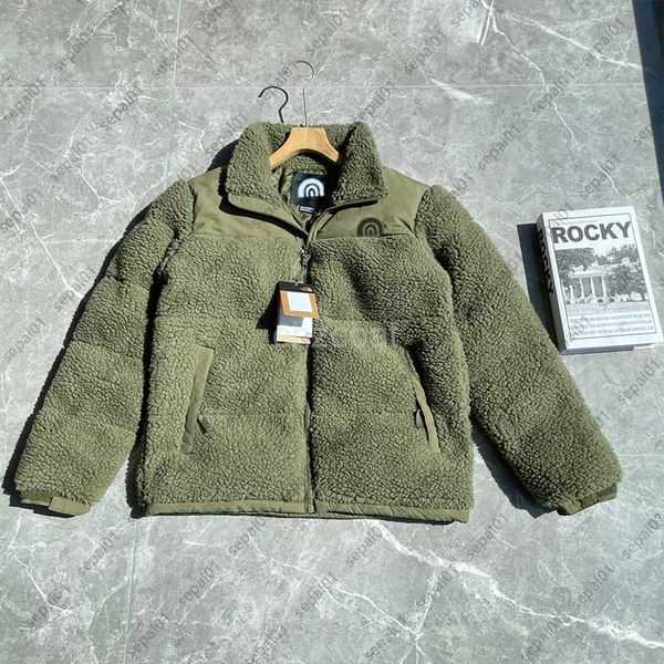 

Winter Jacket Designer Fleece Tech Jackets Men Women Thick Warm Down Coats Fashion Classic Couple Lamb Cashmere Coat 3 A5C7, White