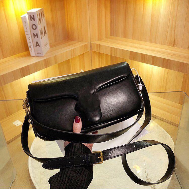 

Designer C's Pillow Tabby Shoulder Bag High Quality Women Pure Color Bacchus Bags Retro Hardware Cloudy Handbags Supper Soft Real Leather Baguette, Pink 1314