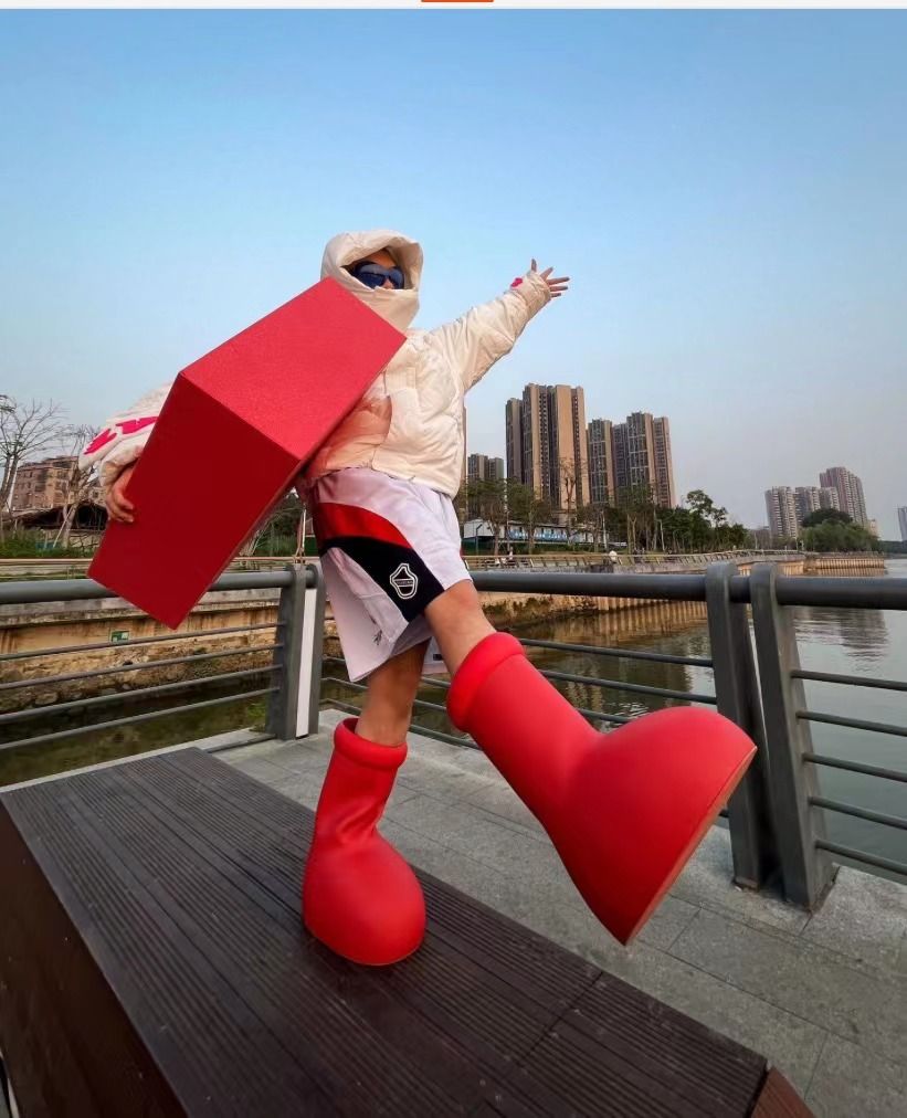 

MSCHF Big Red Boots 2023 Astro boy boot Cartoon into real life fashion men women kids foamThick Bottom Rubber Platform WITH LOGO Oversized Shoes knee boots size 26-47