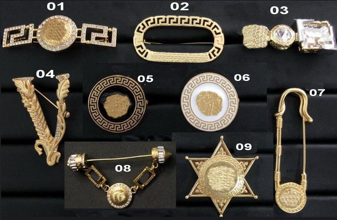 

Medusa Fashion Luxury Diamonds Embellish Brooch Fashion Designer Pins Brand Initial Letter V Brooches Pin Suit Dress Designers Jewelry Valentine Day gifts 99-002