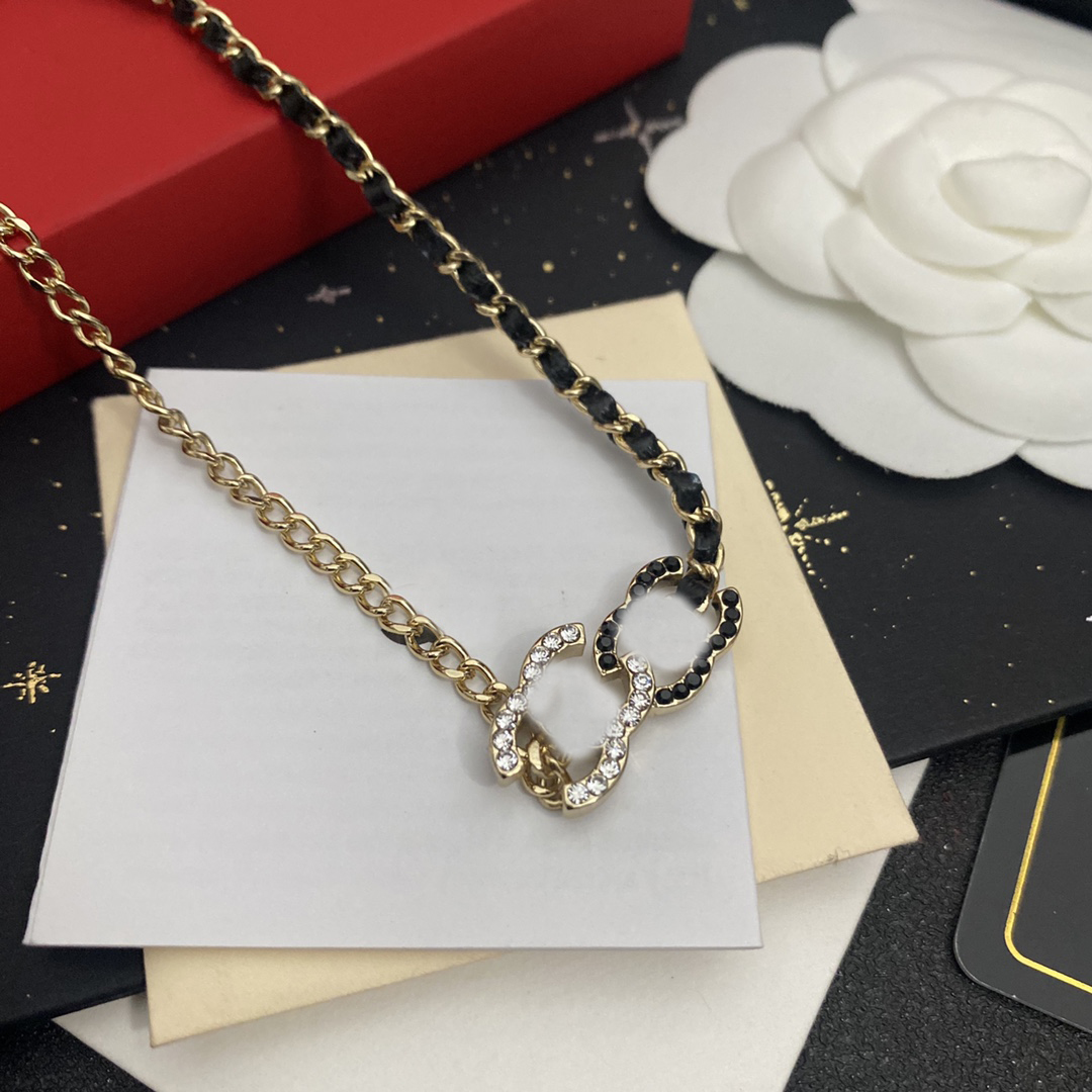 

Designer Brand C-Letter Pendant Necklaces Never Fading Luxury Women Inlay Crystal Collar Chain Brass Copper Real Gold Plated Sweater Necklace Jewelry Accessories