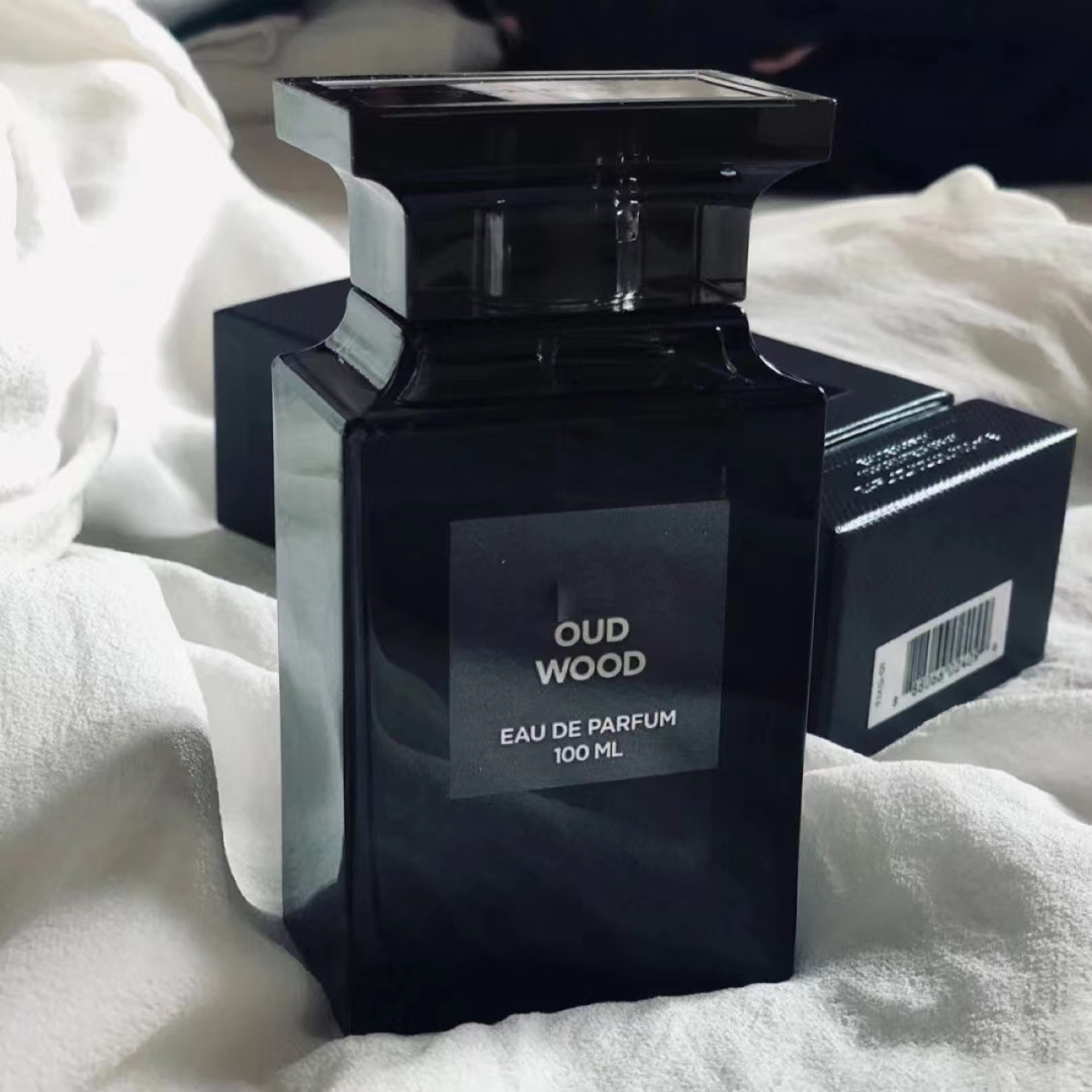 

Brand Aftershave Classic style unisex perfume OUD WOOD 100ml Eau De Perfume Woody smell long time lasting body spray Fast Ship