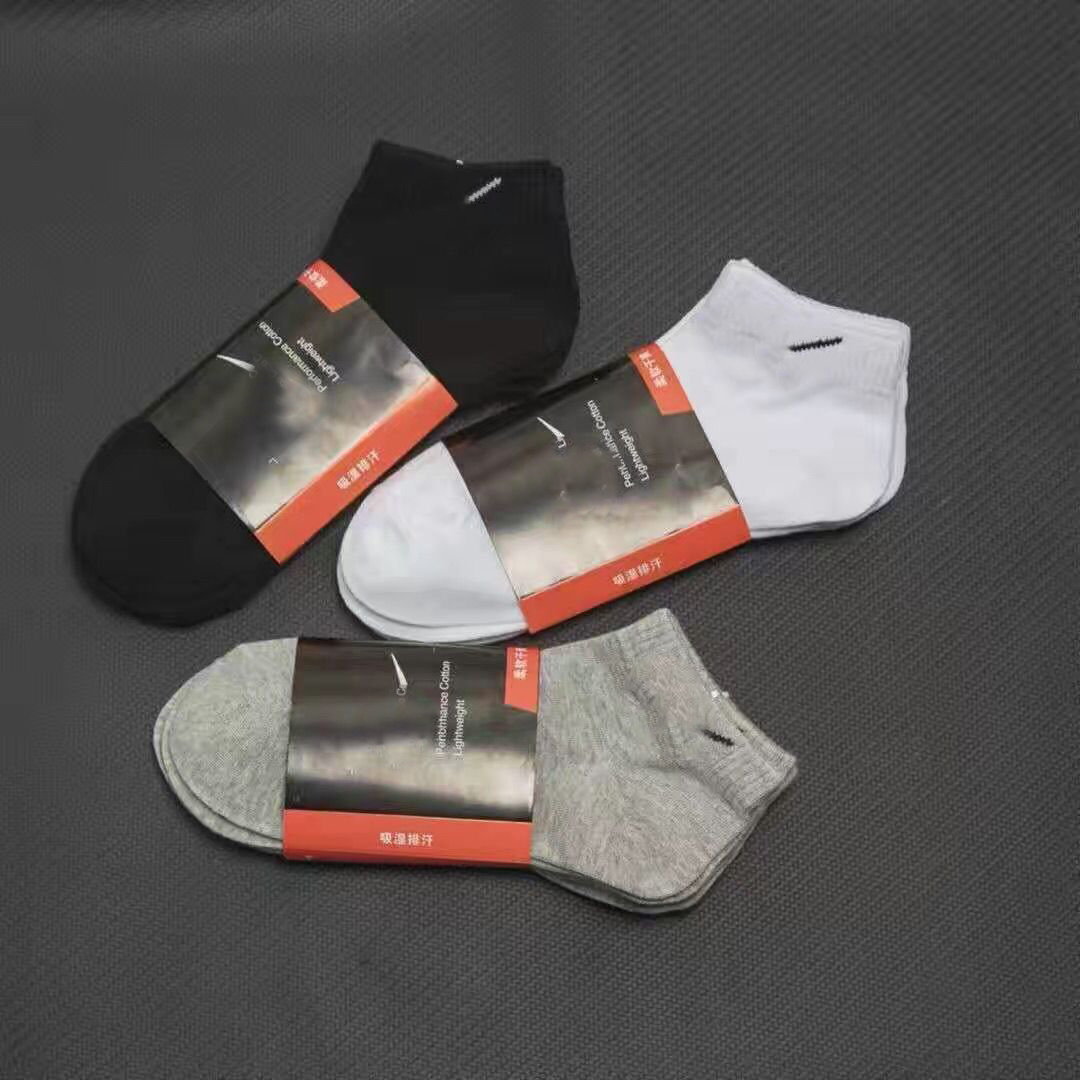 

Brand Socks Men's Socks Women's Socks pure cottonr Breathable Sports Sweatwicking Socks Alphabet NK Print, 5 pairs white