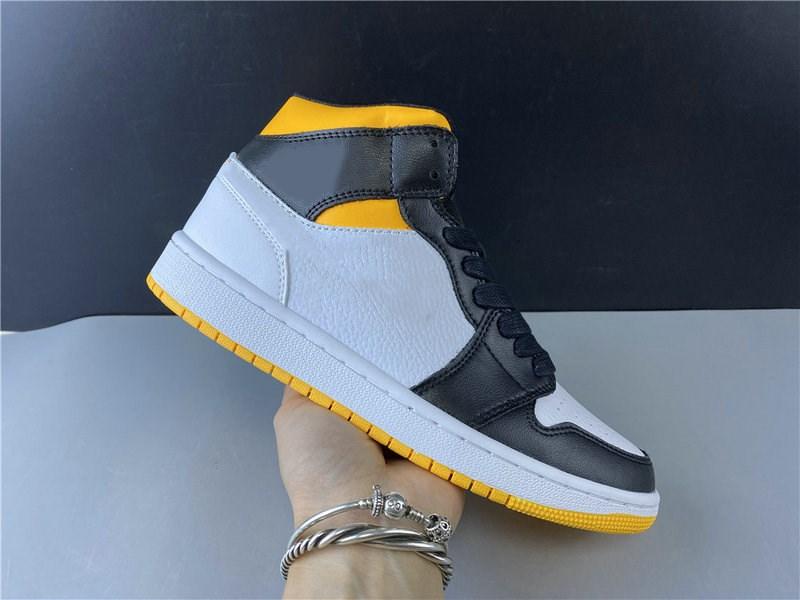 

2023 Basketball shoes Released Jumpman 1 Mid Athletic Designer Shoes Black White Yellow Fashion Chaussures Trainers Good Quality Come With Box