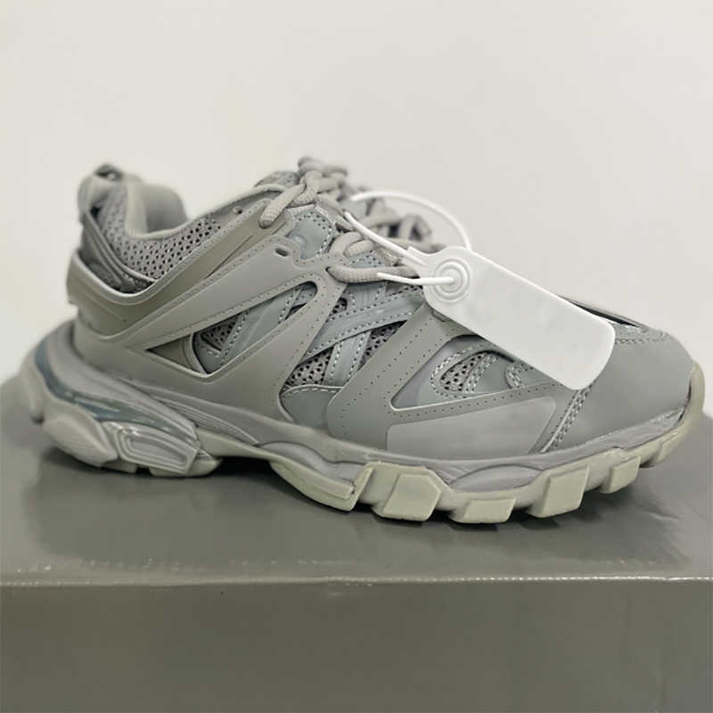 

2023 Mens Casual Shoes Track 3 3.0 Triple White Black Retro Height Up Sneakers Trainers Shoes Luxury Brand Designer T.S. Gomma Nylon Printed Unisex With Box NO52, Color 10