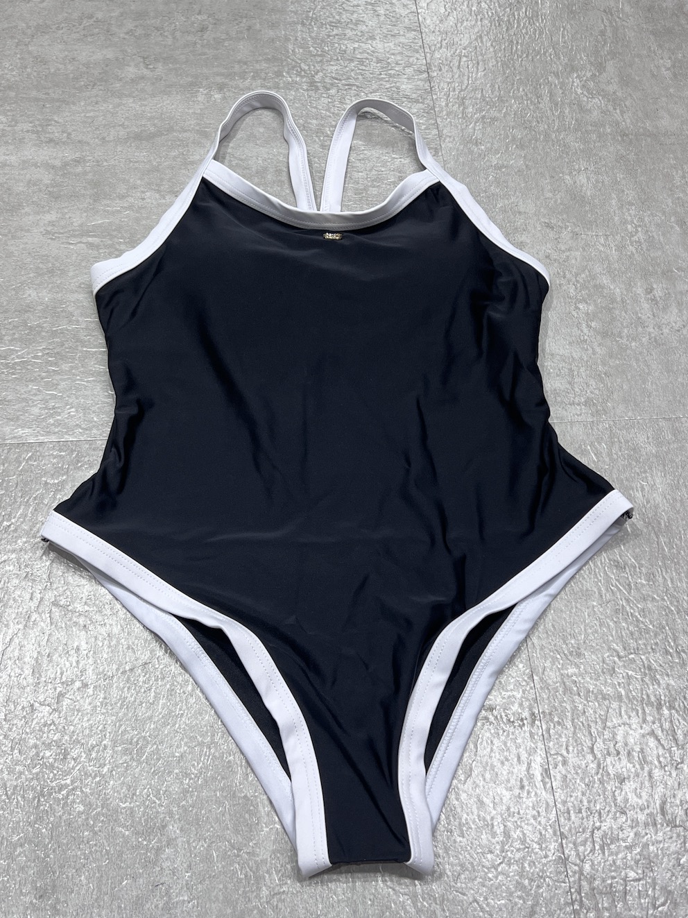 

Designer Luxury Woman Swimwear Bikini Fashion One Piece Suits Swimsuit Backless Swimwear Sexy Bathing Suit Womens Clothing Size -XL, Supplementary freight