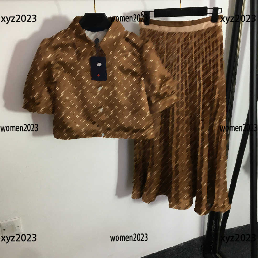 

Luxury women's tracksuits skirt set summer dress suits Two Piece Dress Size S- sleeved short shirt and skirt Free shipping April11, 1#
