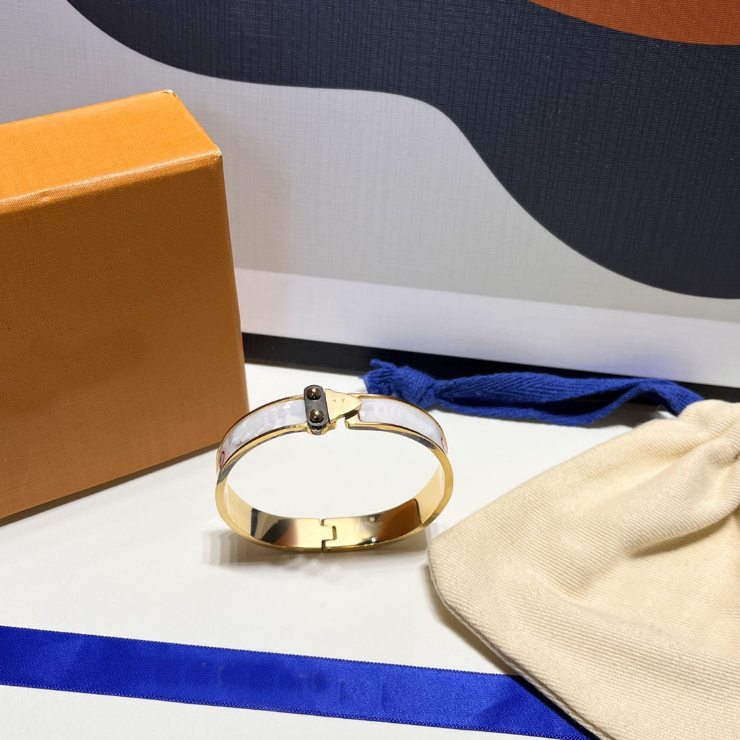 

Trendy Luxury Designer Bangle Bracelet for Women Letter 18K Gold Plated Fashion Brand Accessory Stainless Steel Wristband Cuff Gifts S304